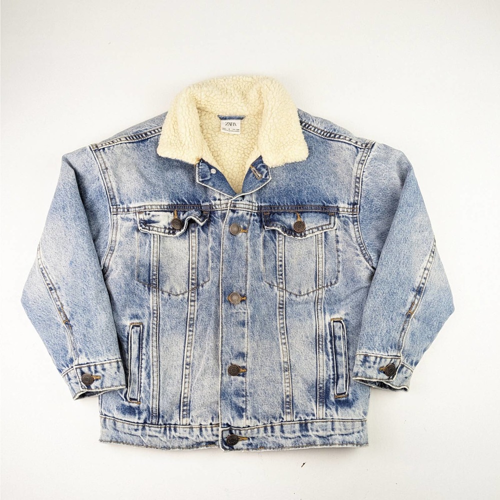 Zara Light Wash Denim Jacket with Cream Sherpa Collar